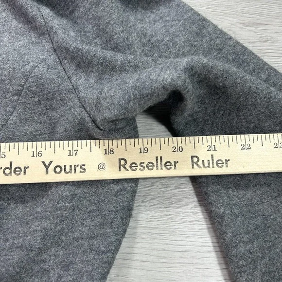 VINTAGE Geiger Skirt Suit Womens 38 Gray Wool Embroidered Floral 2 Piece Austria - Picture 10 of 16